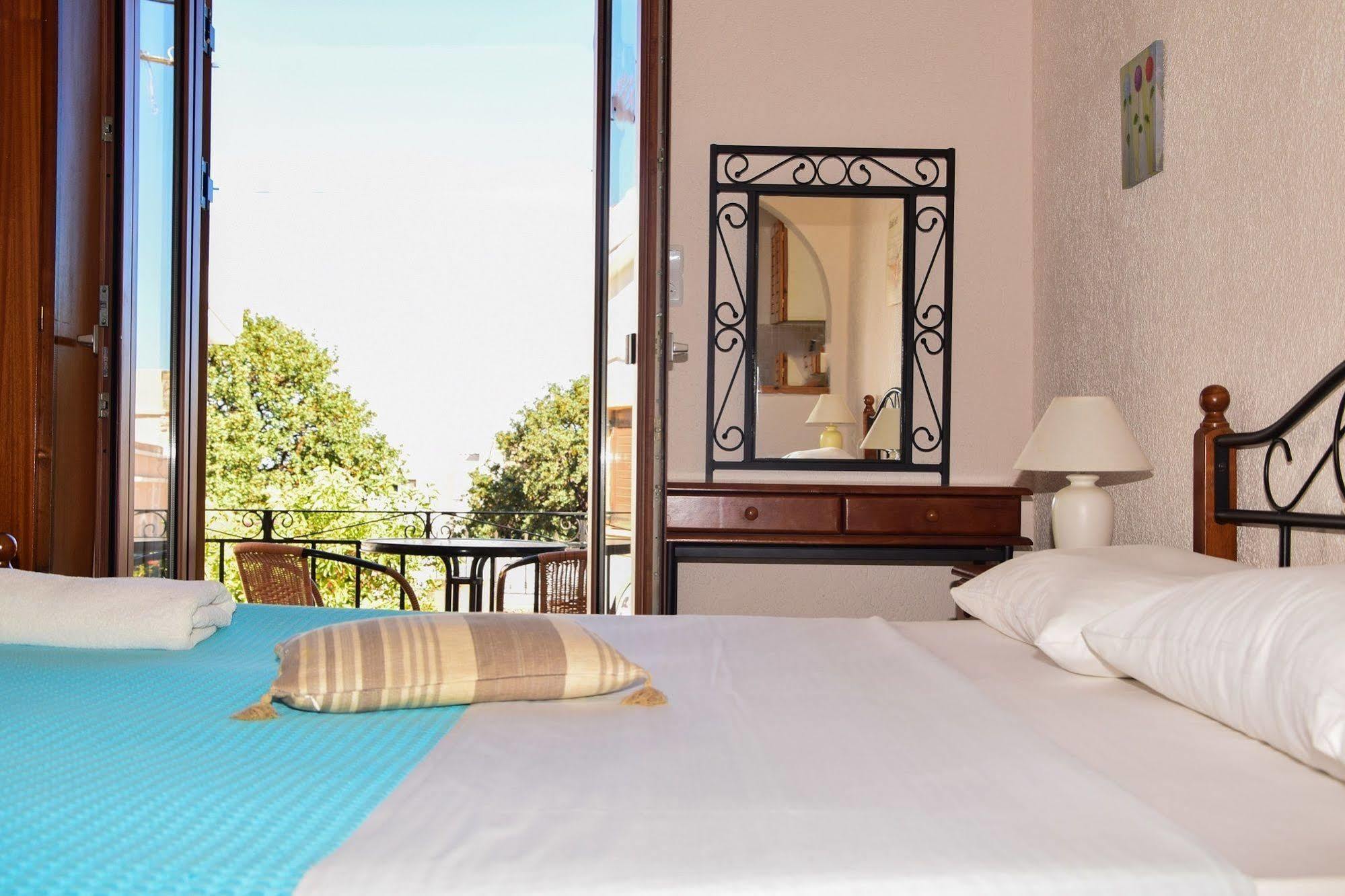 Athina Villas Elounda Exteriör bild